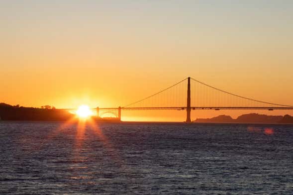 Balade en bateau au coucher du soleil dans la baie de San Francisco
